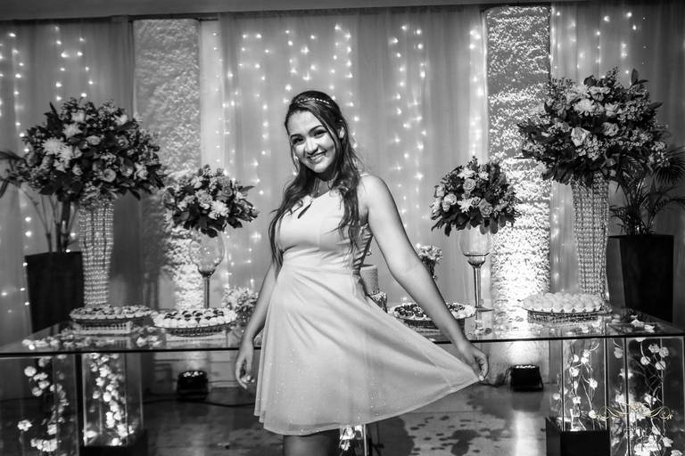 Fenix Arte Foto | Fotografia de Aniversário | Debutante | PRAIA#fenixartephoto #fenixartefoto #fotografodedebutante #festade15anos #meus15anos