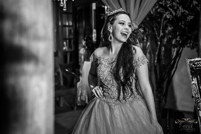 Fenix Arte Foto | Fotografia de Aniversário | Debutante | PRAIA#fenixartephoto #fenixartefoto #fotografodedebutante #festade15anos #meus15anos