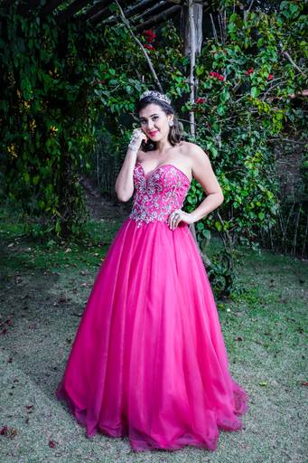 Fenix Arte Foto | Fotografia de Aniversário | Debutante | PRAIA#fenixartephoto #fenixartefoto #fotografodedebutante #festade15anos #meus15anos