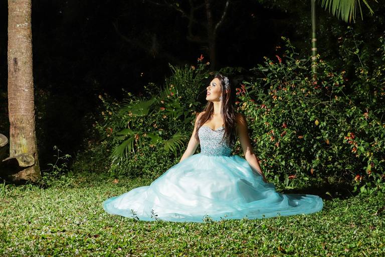 Fenix Arte Foto | Fotografia de Aniversário | Debutante | PRAIA#fenixartephoto #fenixartefoto #fotografodedebutante #festade15anos #meus15anos