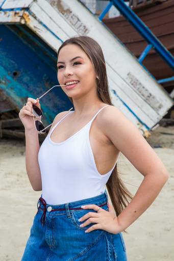 Fenix Arte Foto | Sessão de fotos | Debutante | PRAIA#fenixartephoto #fenixartefoto #fotografodedebutante #festade15anos #meus15anos #sessaodefotos