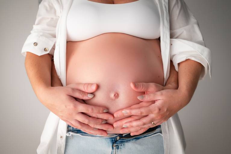 gestante, Jaboticabal, ensaio gestante elegante, ensaio gestante minimalista, ensaio gestante estúdio, ensaio foto gestante Jaboticabal, ensaio gravida