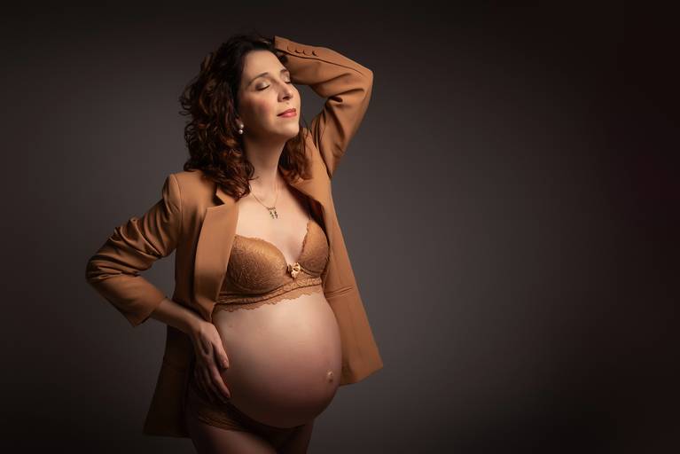 gestante, Jaboticabal, ensaio gestante elegante, ensaio gestante minimalista, ensaio gestante estúdio, ensaio foto gestante Jaboticabal, ensaio gravida