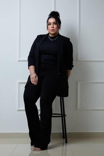 Tainá Meline - Designer de Sobrancelhas
@ tainameline