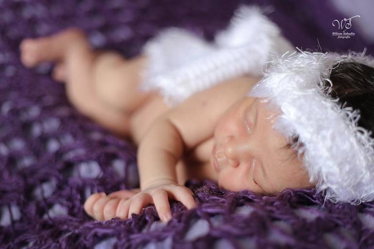 fotografia de newborn em Salvador Bahia, Manuela de anjinho
