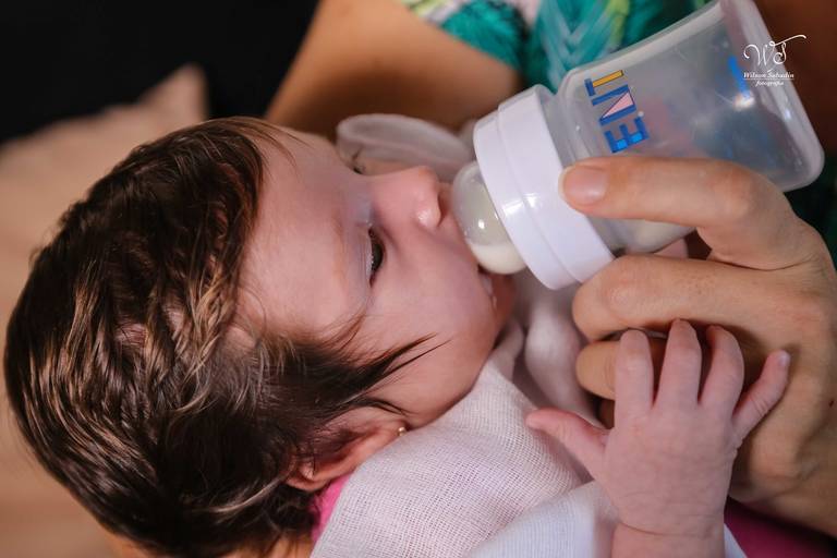 fotografia infantil em Salvador Bahia, Geovana mamando
