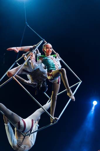 felipe-lopes-fotografia-fotografo-em-osorio-escola-de-danca-aerea-espetaculo-final-de-ano-flutua