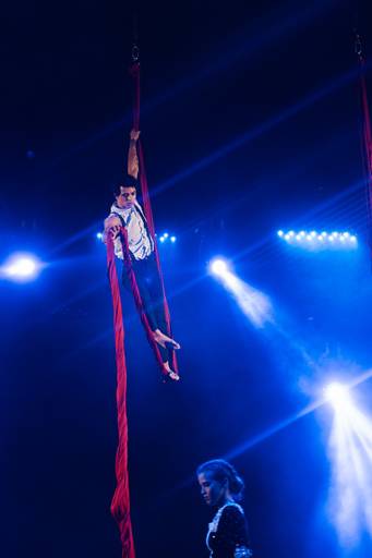 felipe-lopes-fotografia-fotografo-em-osorio-escola-de-danca-aerea-espetaculo-final-de-ano-flutua