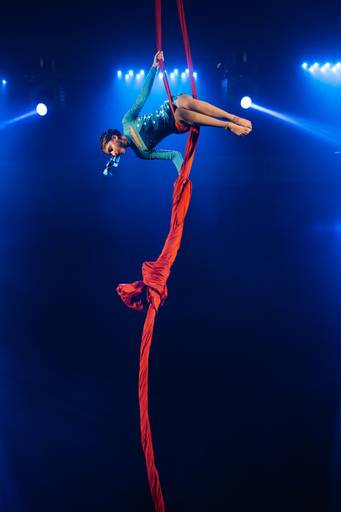 felipe-lopes-fotografia-fotografo-em-osorio-escola-de-danca-aerea-espetaculo-final-de-ano-flutua