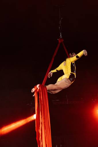 felipe-lopes-fotografia-fotografo-em-osorio-escola-de-danca-aerea-espetaculo-final-de-ano-flutua