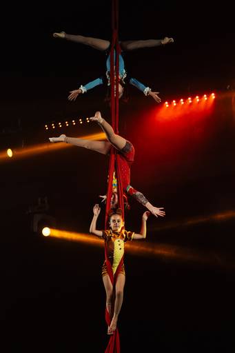 felipe-lopes-fotografia-fotografo-em-osorio-escola-de-danca-aerea-espetaculo-final-de-ano-flutua