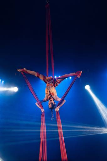 felipe-lopes-fotografia-fotografo-em-osorio-escola-de-danca-aerea-espetaculo-final-de-ano-flutua