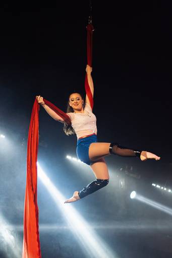 felipe-lopes-fotografia-fotografo-em-osorio-escola-de-danca-aerea-espetaculo-final-de-ano-flutua