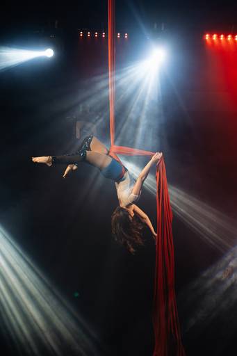 felipe-lopes-fotografia-fotografo-em-osorio-escola-de-danca-aerea-espetaculo-final-de-ano-flutua