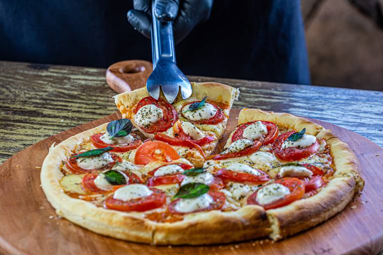 Pizza da Nona na estalagem la hacienda 