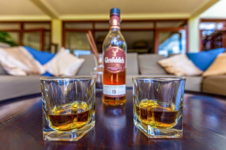 Wisky Hotel no Masai Mara. 