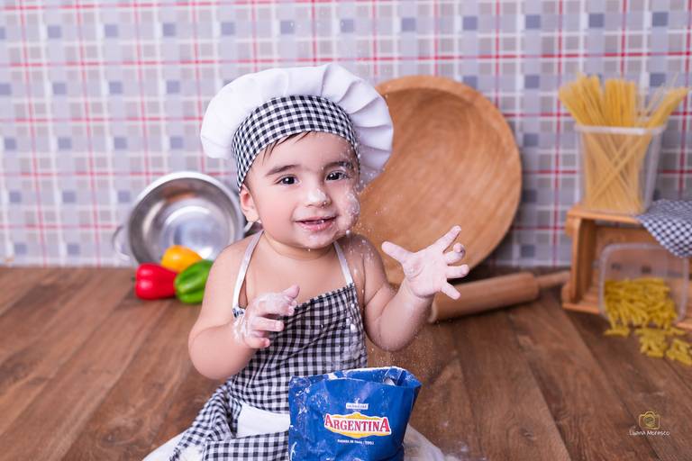 Cozinha, Cozinheiro, Luana, Moresco, Fotografia, fotografa, fotografo, estudio, foto, nene, criança, bebe, acompanhamento, mensal, trimestral, criativo, tematico, melhor, maior, menina, menino, banho, cenário