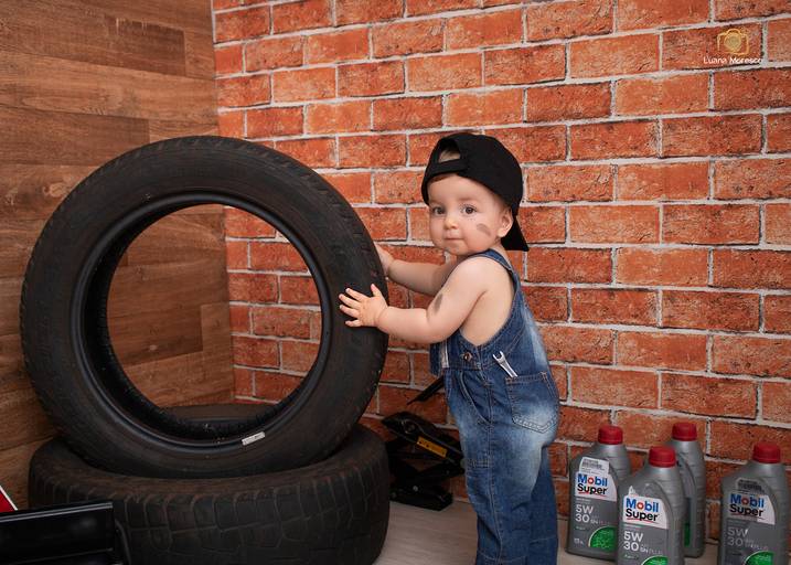 Mecânico, Borracheiro, Luana, Moresco, Fotografia, fotografa, fotografo, estudio, foto, nene, criança, bebe, acompanhamento, mensal, trimestral, criativo, tematico, melhor, maior, menina, menino, banho, cenário