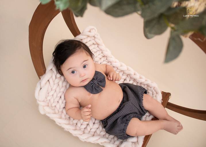 Acompanhamento bebe trimestral mensal cenario clean atual atemporal ijui cruz alta santo angelo fotografia foto ensaio estudio idea criativo onde quando local cenario menino menina melhor mais panambi ibiruba carazinho luana moresco