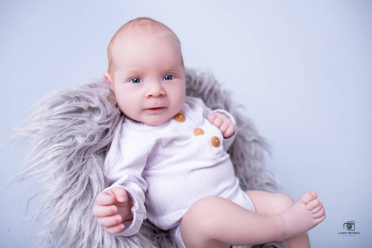 Acompanhamento bebe trimestral mensal cenario clean atual atemporal ijui cruz alta santo angelo fotografia foto ensaio estudio idea criativo onde quando local cenario menino menina melhor mais panambi ibiruba carazinho luana moresco