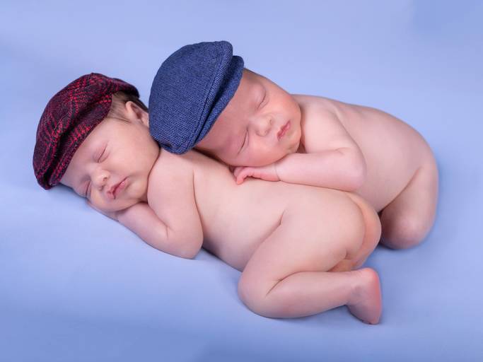 newborn gemelos