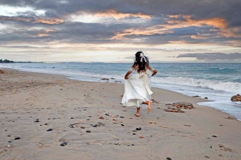 sesión de comunión en la playa de miami
