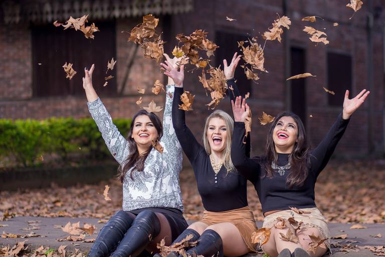 formatura-colacao-de-grau-solenidade-ufrgs-pucrs-feevale-unisinos-unilasalle-fotografo-qualidade-making-of-direito-medicina-administracao-arquitetura-publicidade-faculdade-impressao-de-foto