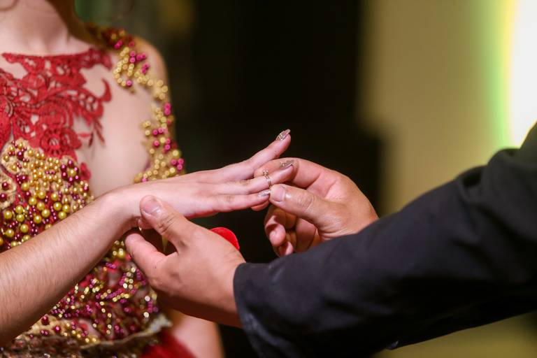 fotografia-15-anos-debutante-porto-alegre-ensaio-book-imperio-elite-king-15th-debut-festa-princesa-felicidade-familia-casa-de-festas-pista-danca-vestido-fifteen-salao-beleza