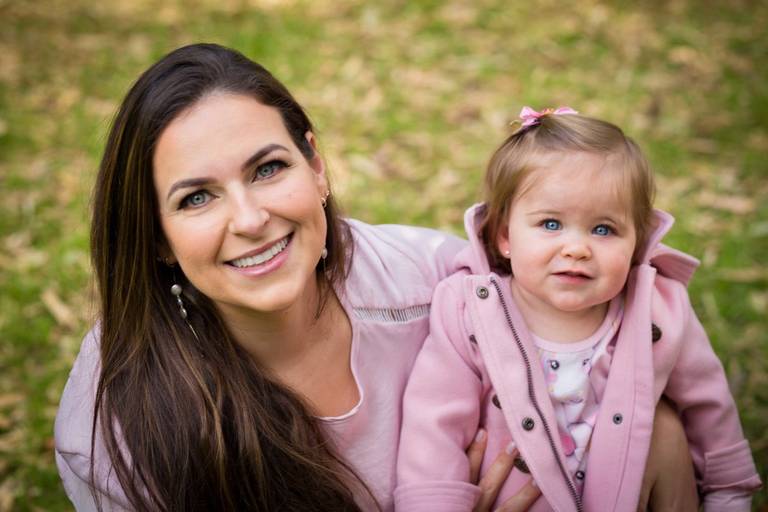 ensaio-familia-infantil-praca-externo-fotos-lindas-ceu-aberto-moda-street-parque-fotografia-modelo-job-flores-porto-alegre-rodrigo-bestetti-book-15th-quinze-anos-aniversario-fotos