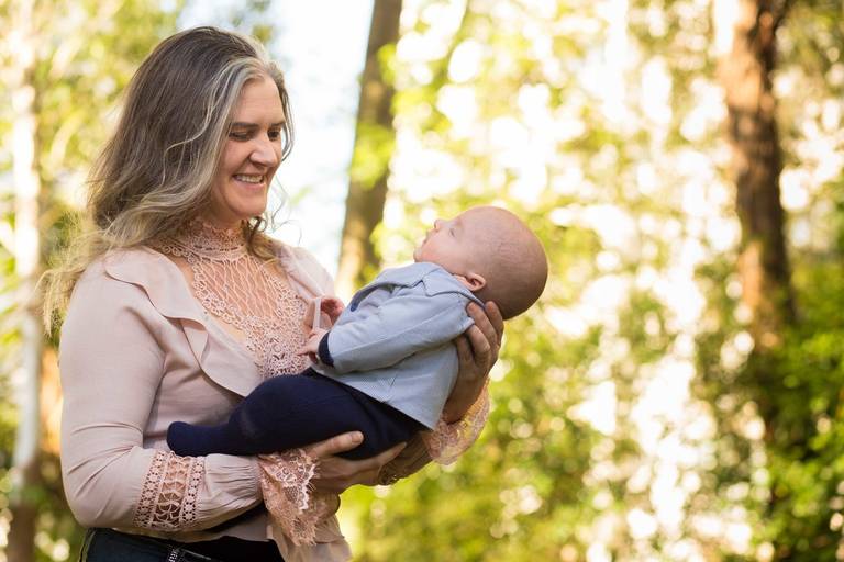 ensaio-familia-infantil-praca-externo-fotos-lindas-ceu-aberto-moda-street-parque-fotografia-modelo-job-flores-porto-alegre-rodrigo-bestetti-book-15th-quinze-anos-aniversario-fotos