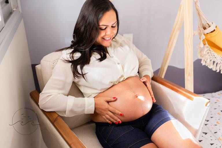 ensaio_gestante_goiania_fotografa_de_gestante_em_goiania_foto_em_casa