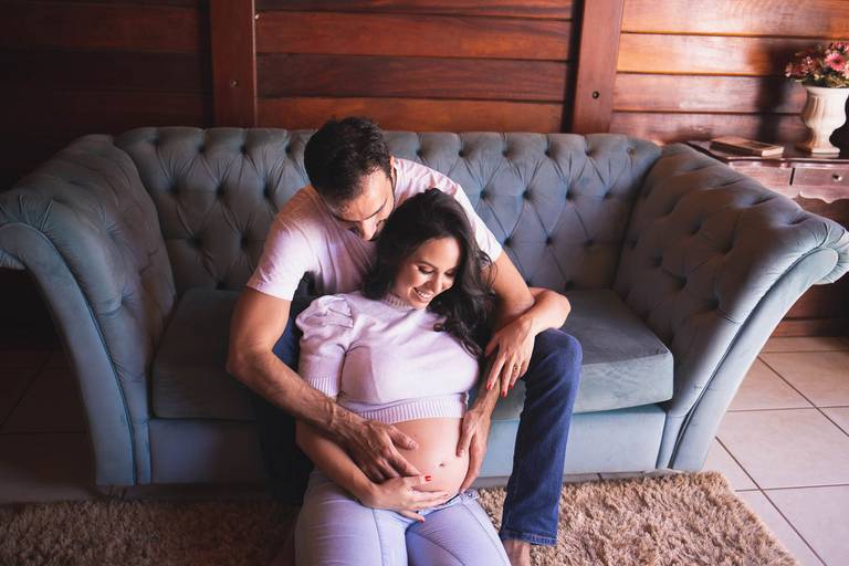 ensaio_gestante_goiania_fotografa_de_gestante_em_goiania_foto_em_casa