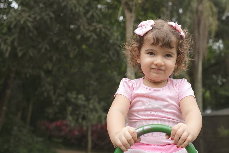 Fotografia de criança em Ilha da Madeira, Funchal, no Estúdio Valquiria Abreu Fotografia
