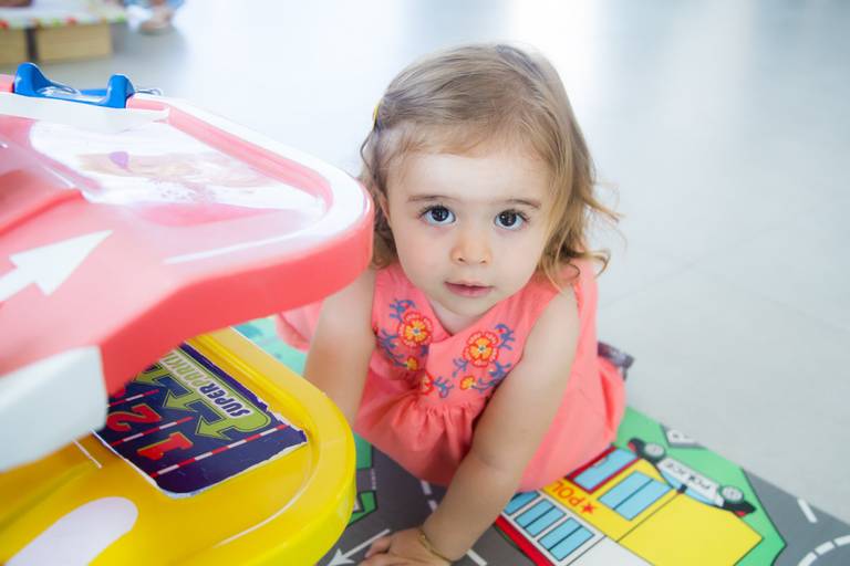 Fotografia de criança em Ilha da Madeira, Funchal, no Estúdio Valquiria Abreu Fotografia