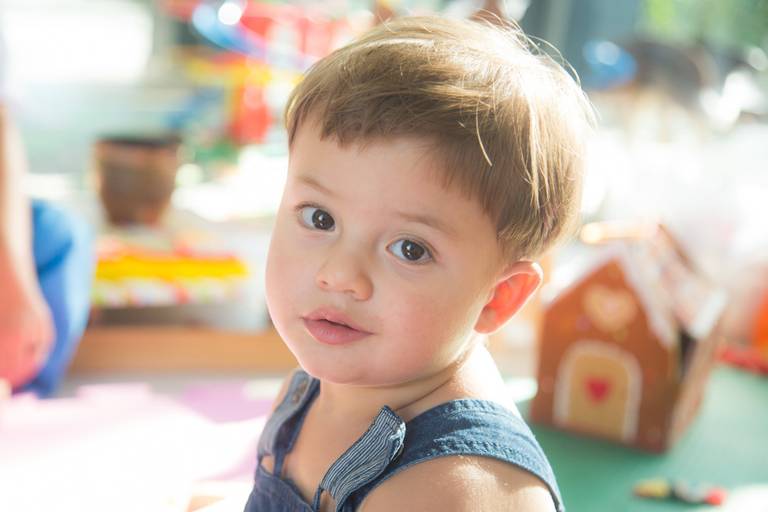 Fotografia de criança em Ilha da Madeira, Funchal, no Estúdio Valquiria Abreu Fotografia