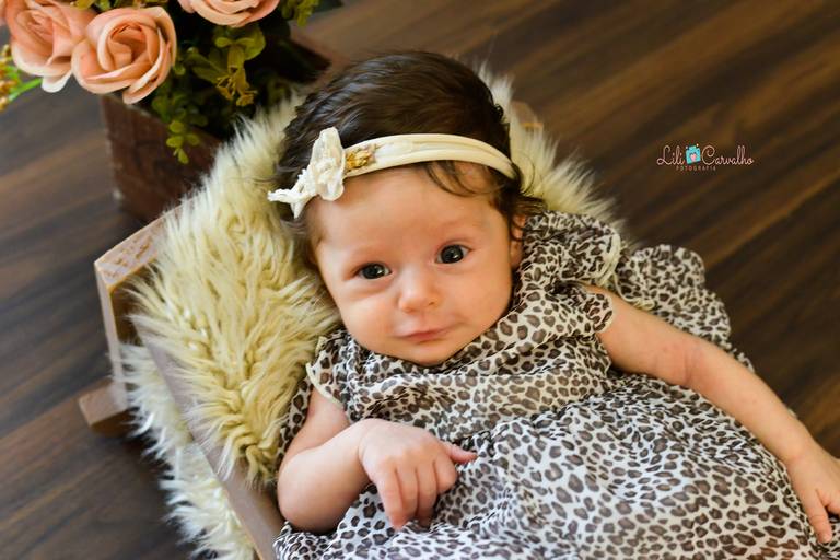 foto de bebe deitada em maringá 