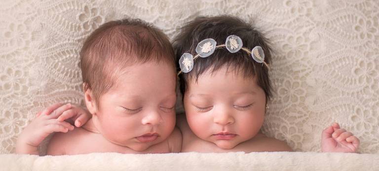 Ana Mokarzel Fotografia - newborn - recém nascido - Belém - Pará - fotógrafa de família - fotógrafa -  newborn - fotógrafa infantil - ensaio de família - família - fotógrafos de Belém - Ana Mokarzel - ensaio newborn - book newborn - gêmeos