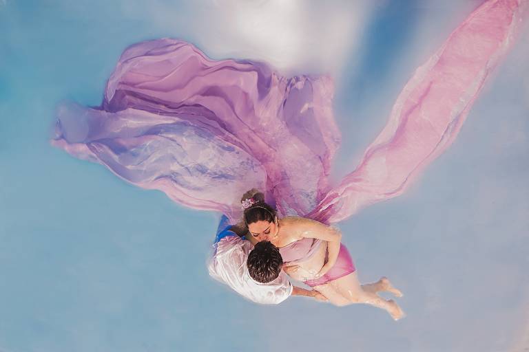 Ana Mokarzel Fotografia - ensaio subaquático - ensaio piscina - Belém - Pará - fotógrafa de família - fotógrafa -  newborn - fotógrafa infantil - ensaio de família - família - fotógrafos de Belém - Ana Mokarzel retrato molhado - retrato submerso