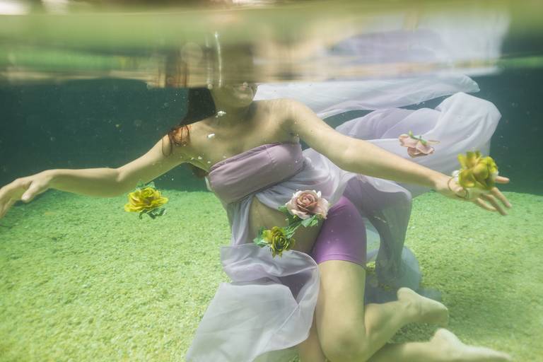 Ana Mokarzel Fotografia - ensaio subaquático - ensaio piscina - Belém - Pará - fotógrafa de família - fotógrafa -  newborn - fotógrafa infantil - ensaio de família - família - fotógrafos de Belém - Ana Mokarzel retrato molhado - retrato submerso
