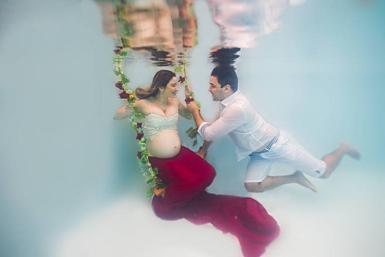 Ana Mokarzel Fotografia - ensaio subaquático - ensaio piscina - Belém - Pará - fotógrafa de família - fotógrafa -  newborn - fotógrafa infantil - ensaio de família - família - fotógrafos de Belém - Ana Mokarzel retrato molhado - retrato submerso