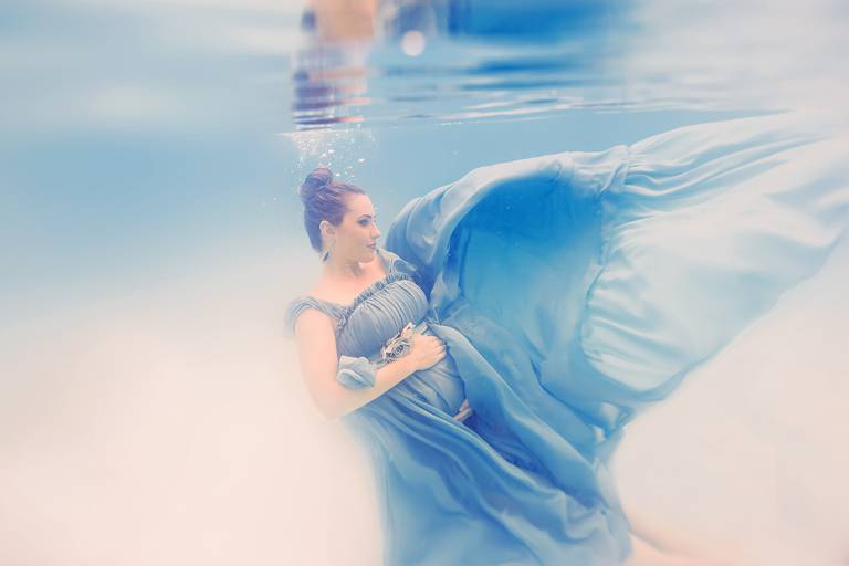 Ana Mokarzel Fotografia - ensaio subaquático - ensaio piscina - Belém - Pará - fotógrafa de família - fotógrafa -  newborn - fotógrafa infantil - ensaio de família - família - fotógrafos de Belém - Ana Mokarzel retrato molhado - retrato submerso