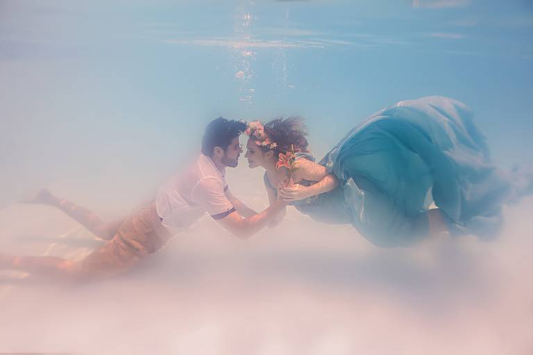 Ana Mokarzel Fotografia - ensaio subaquático - ensaio piscina - Belém - Pará - fotógrafa de família - fotógrafa -  newborn - fotógrafa infantil - ensaio de família - família - fotógrafos de Belém - Ana Mokarzel retrato molhado - retrato submerso