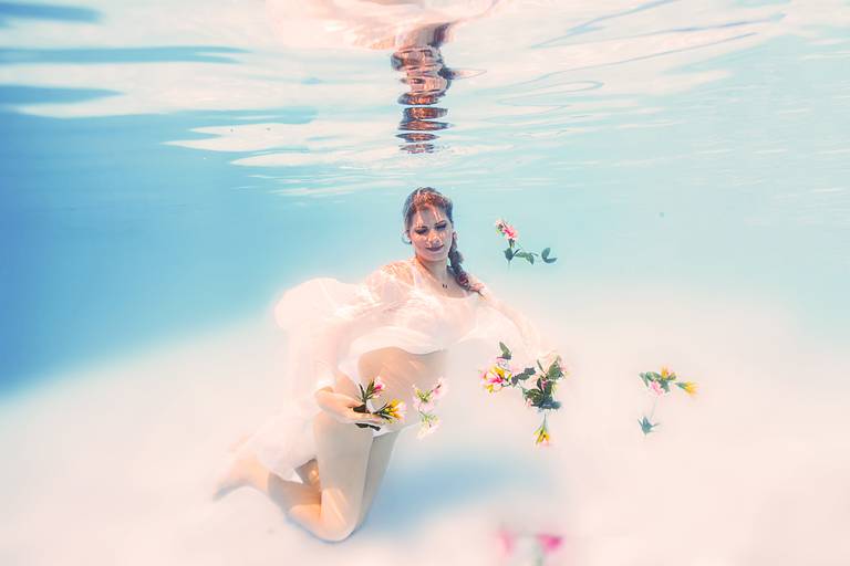 Ana Mokarzel Fotografia - ensaio subaquático - ensaio piscina - Belém - Pará - fotógrafa de família - fotógrafa -  newborn - fotógrafa infantil - ensaio de família - família - fotógrafos de Belém - Ana Mokarzel retrato molhado - retrato submerso