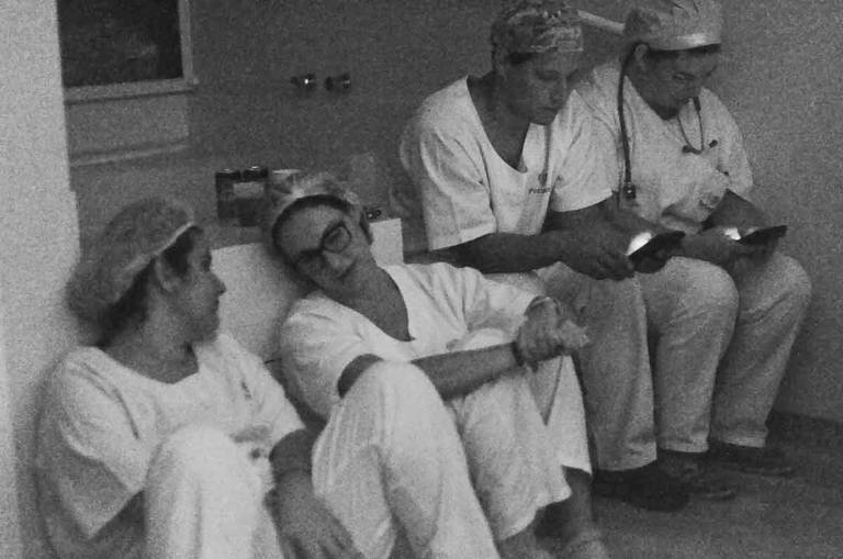 Equipe Médica Durante Um Parto Humanizado na Perinatal da Barra da Tijuca no Rio de Janeiro