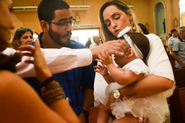 Batizado de Menina na Paróquia e Satuário Nossa Senhora de Loreto na Freguesia no Rio de Janeiro 