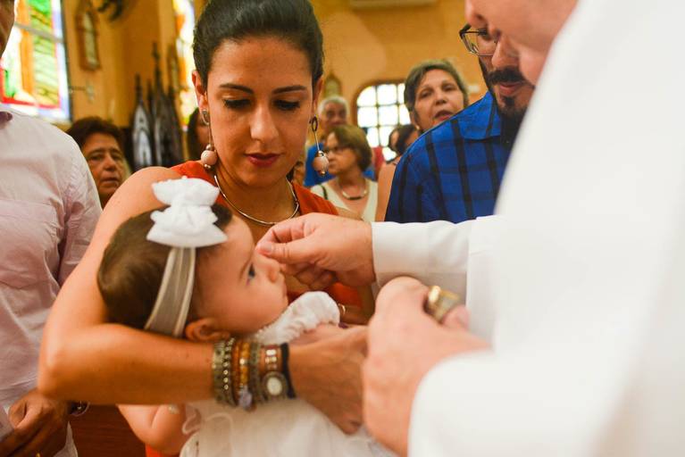 Batizado de Menina na Paróquia e Satuário Nossa Senhora de Loreto na Freguesia no Rio de Janeiro 