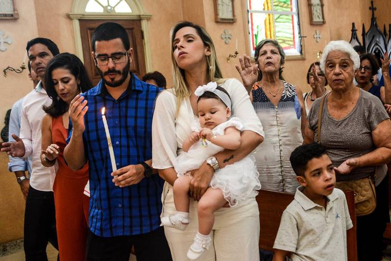 Batizado de Menina na Paróquia e Satuário Nossa Senhora de Loreto na Freguesia no Rio de Janeiro 
