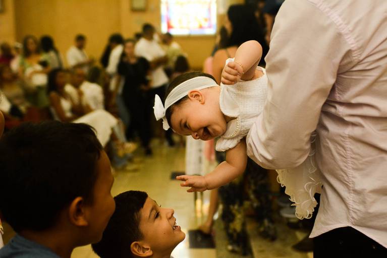 Batizado de Menina na Paróquia e Satuário Nossa Senhora de Loreto na Freguesia no Rio de Janeiro 