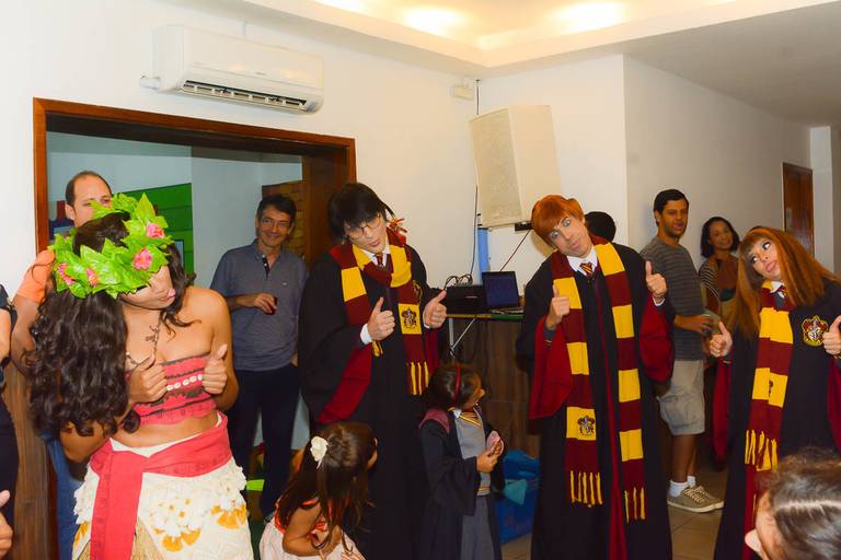 Moana e o Trio de Harry Potter Dançando em Festa Infantil de Aniversário em Copacabana no Rio de Janeiro
