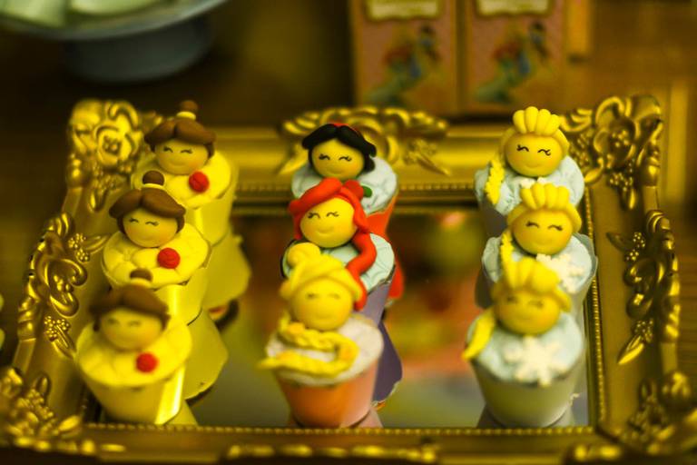 Decoração das Princesas da Disney em festa infantil de aniversário na Barra da Tijuca no Rio de Janeiro